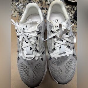 On Cloud men’s 8 cloud eclipse- no box- customer return